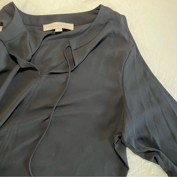 LOFT Sheer Cold Shoulder Long Sleeve Tunic Blouse - Picture 3 of 6